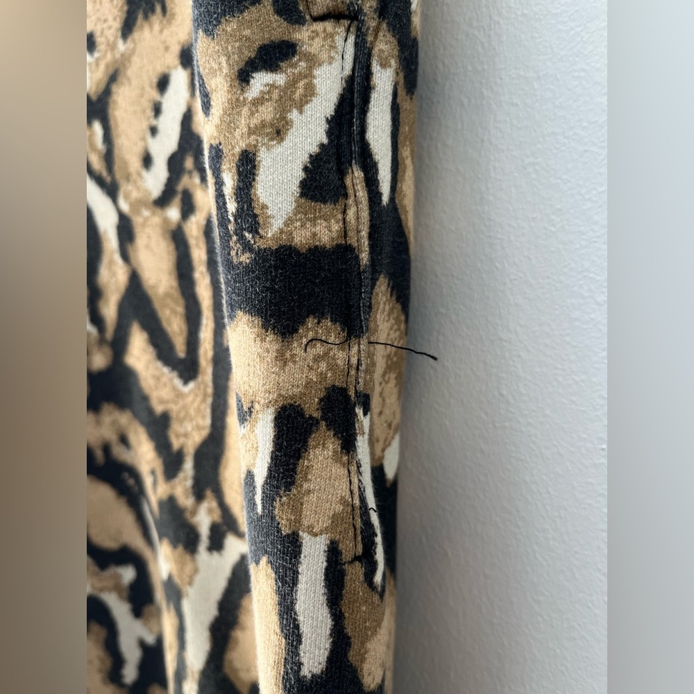 Raey Leopard Print Cropped Sweatpants - Picture 14 of 14